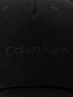 Boné Calvin Klein Sarja Logo Frontal Mono Preto