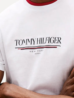 Camiseta Tommy Hilfiger Masculina Brand Love Big Branca