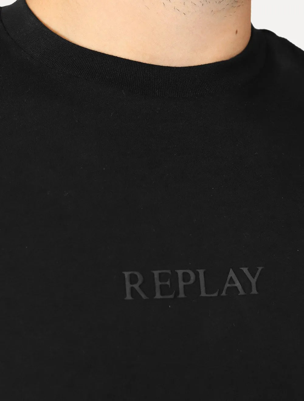 Camiseta Replay Masculina Regular Silk Frontal Logo Preta