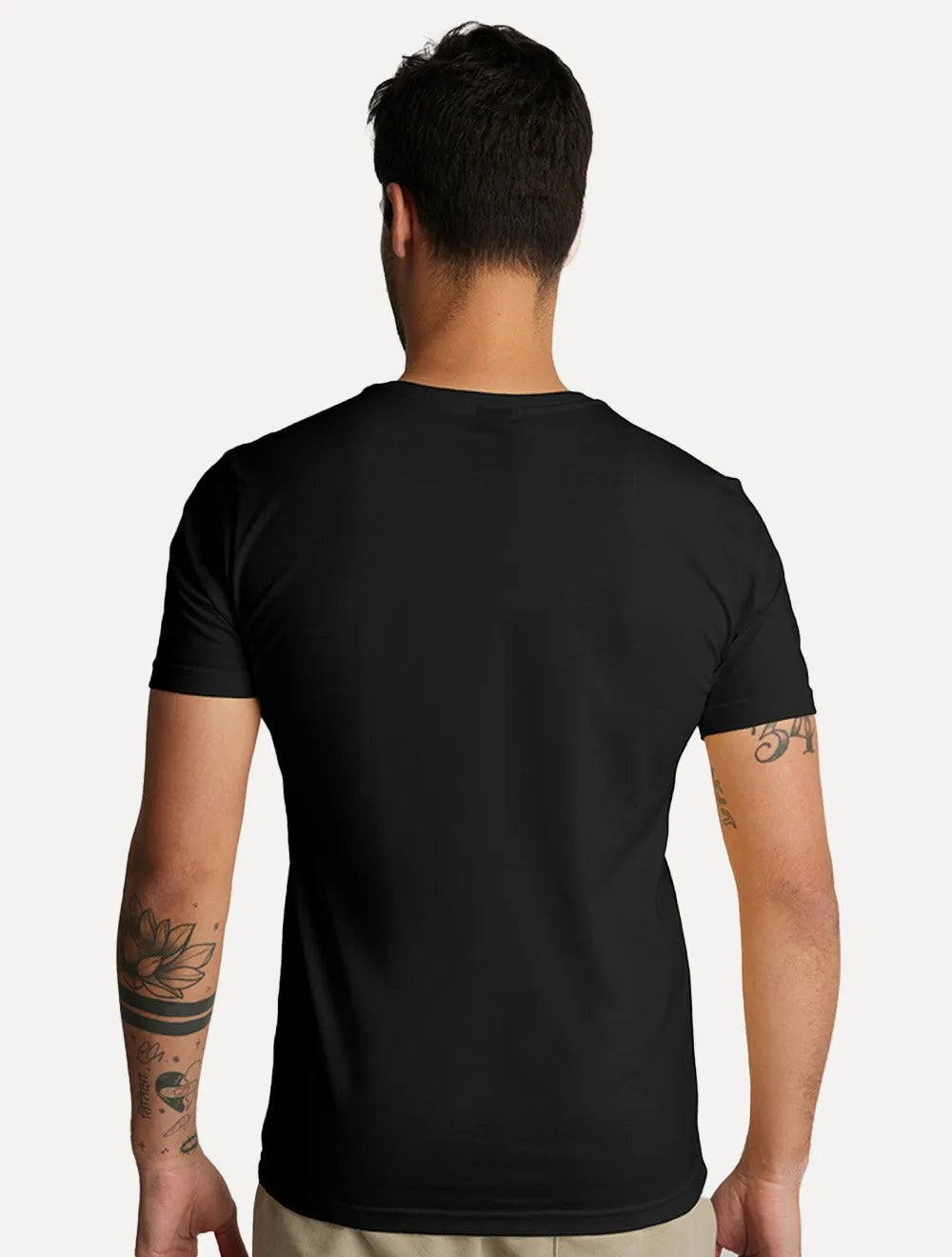 Camiseta King & Joe Masculina Basic Script Peito Preta