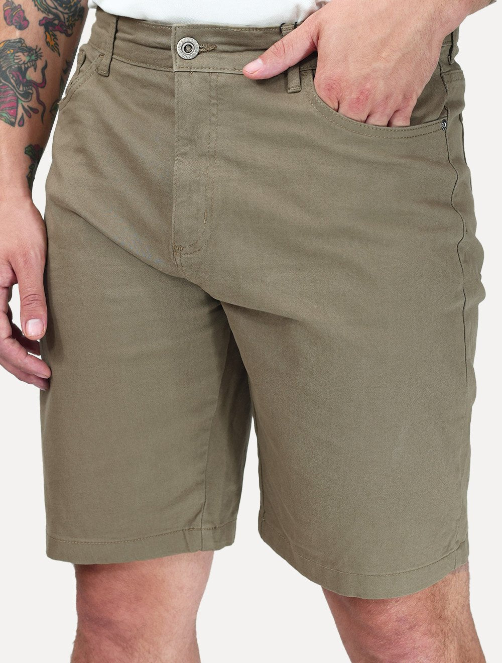 Bermuda King & Joe Masculina Slim Sarja 2X1 Five Pockets Cáqui