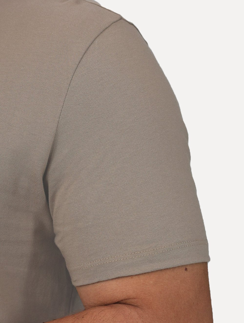 Camiseta Calvin Klein Masculina Meia Malha Big CK Logo Caqui Médio