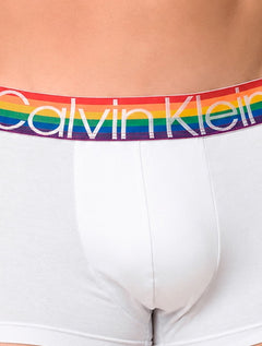 Cueca Calvin Klein Low Rise Trunk Cotton CK Cós Pride Branca