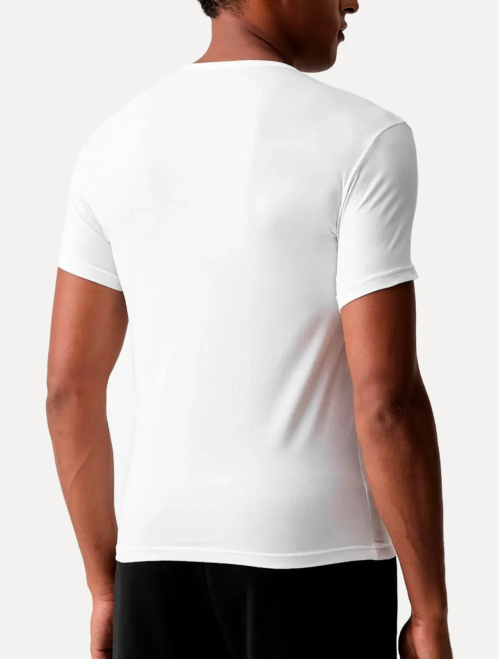 Kit Camisetas Empório Armani Masculina EA Chest Logo Preta e Branca