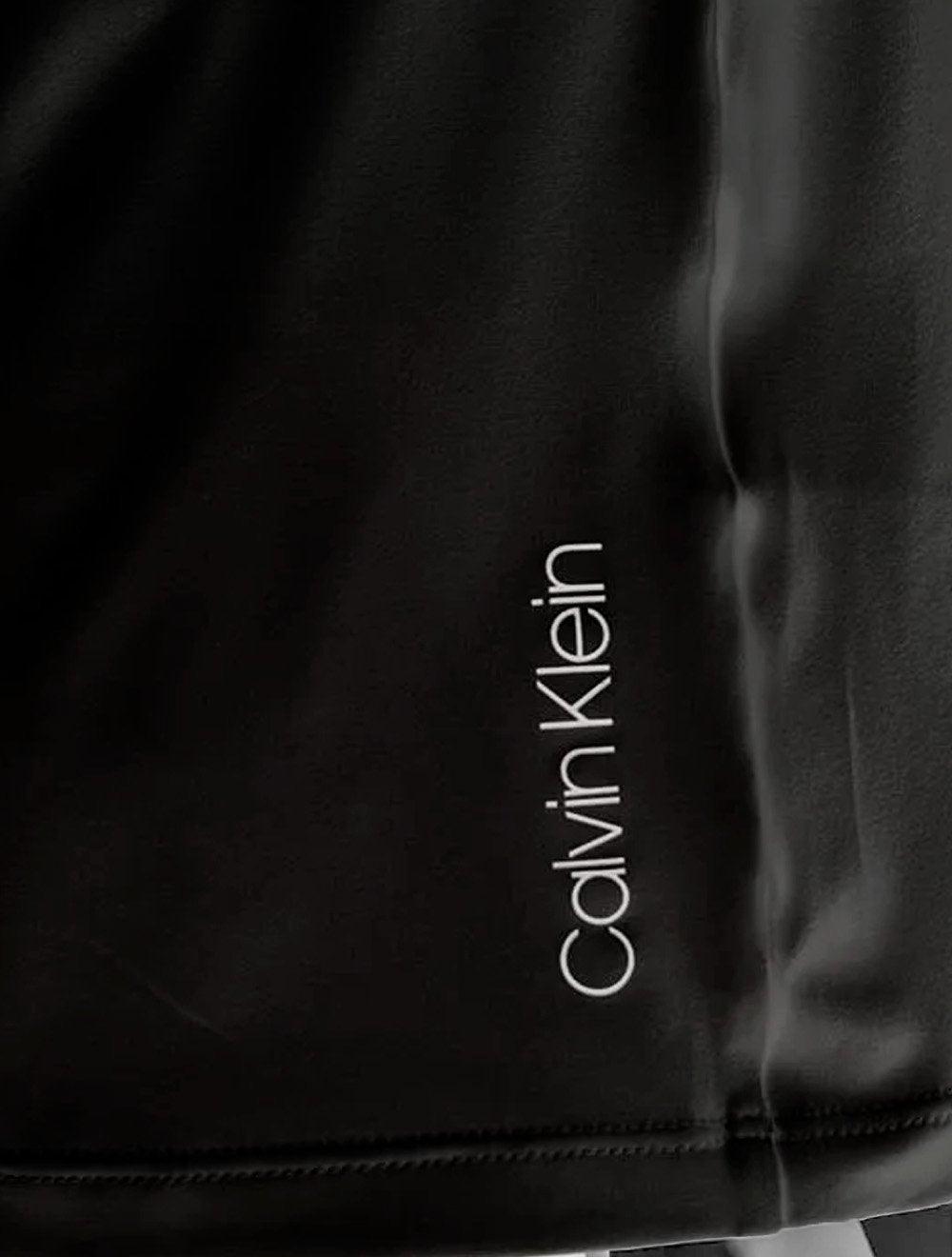 Camiseta Calvin Klein Swimwear Masculina Manga Longa UV Preto