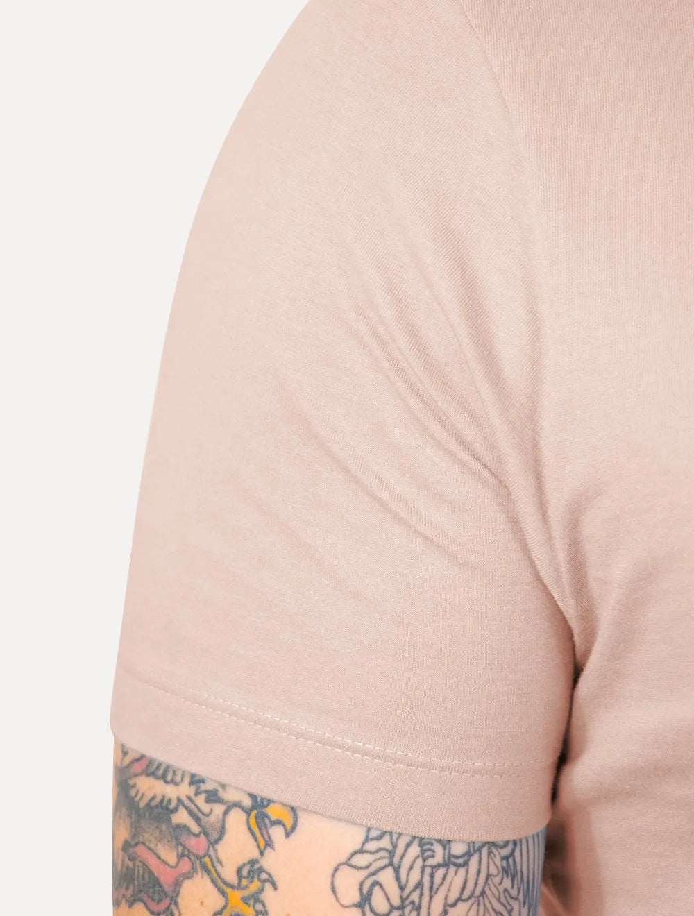 Camiseta Guess Masculina Embroidered Logo Full Rosé
