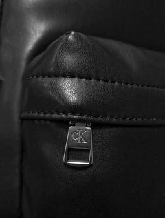 Mochila Calvin Klein Masculina Front Re Issue Logo Preta