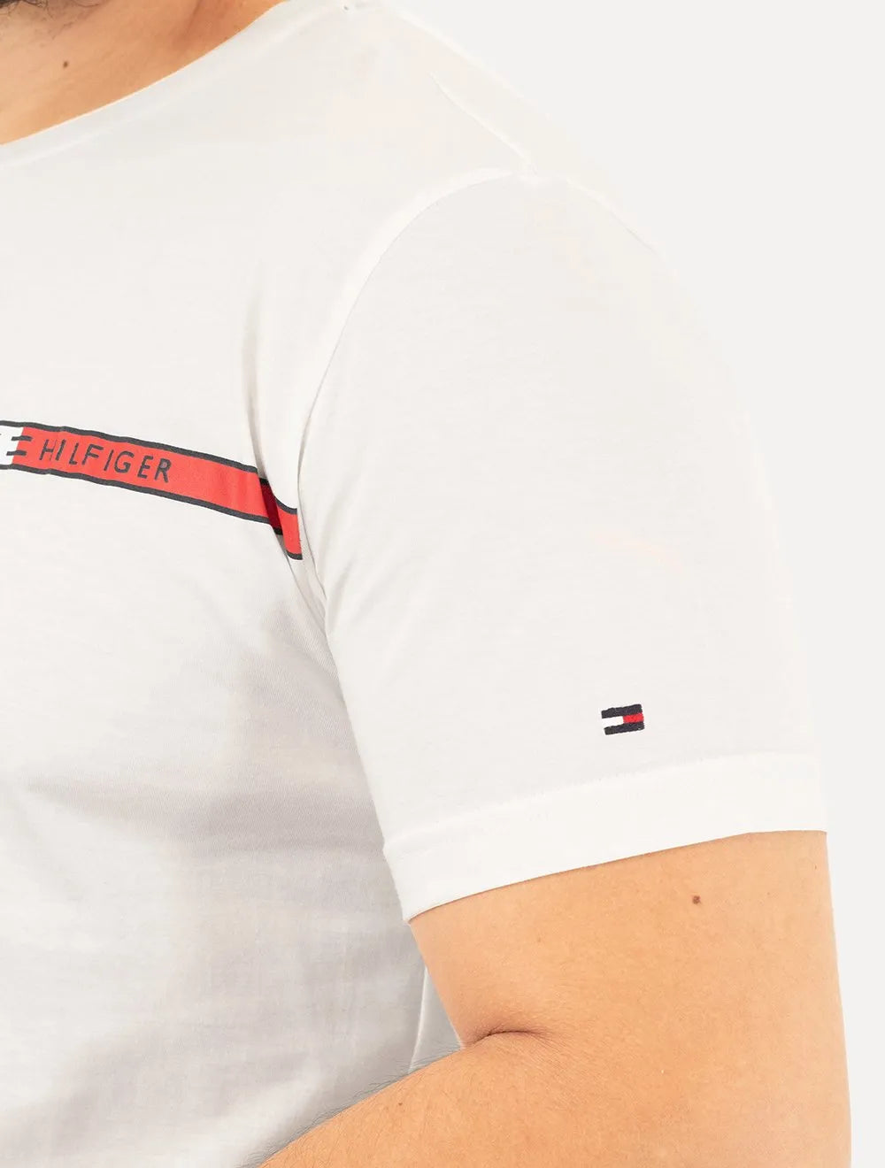 Camiseta Tommy Hilfiger Masculina Two Tone Chest Stripe Branca