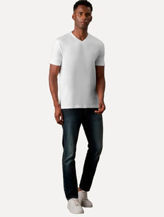 Camiseta Calvin Klein Jeans Masculina Gola V Essentials Logo Lateral Branca