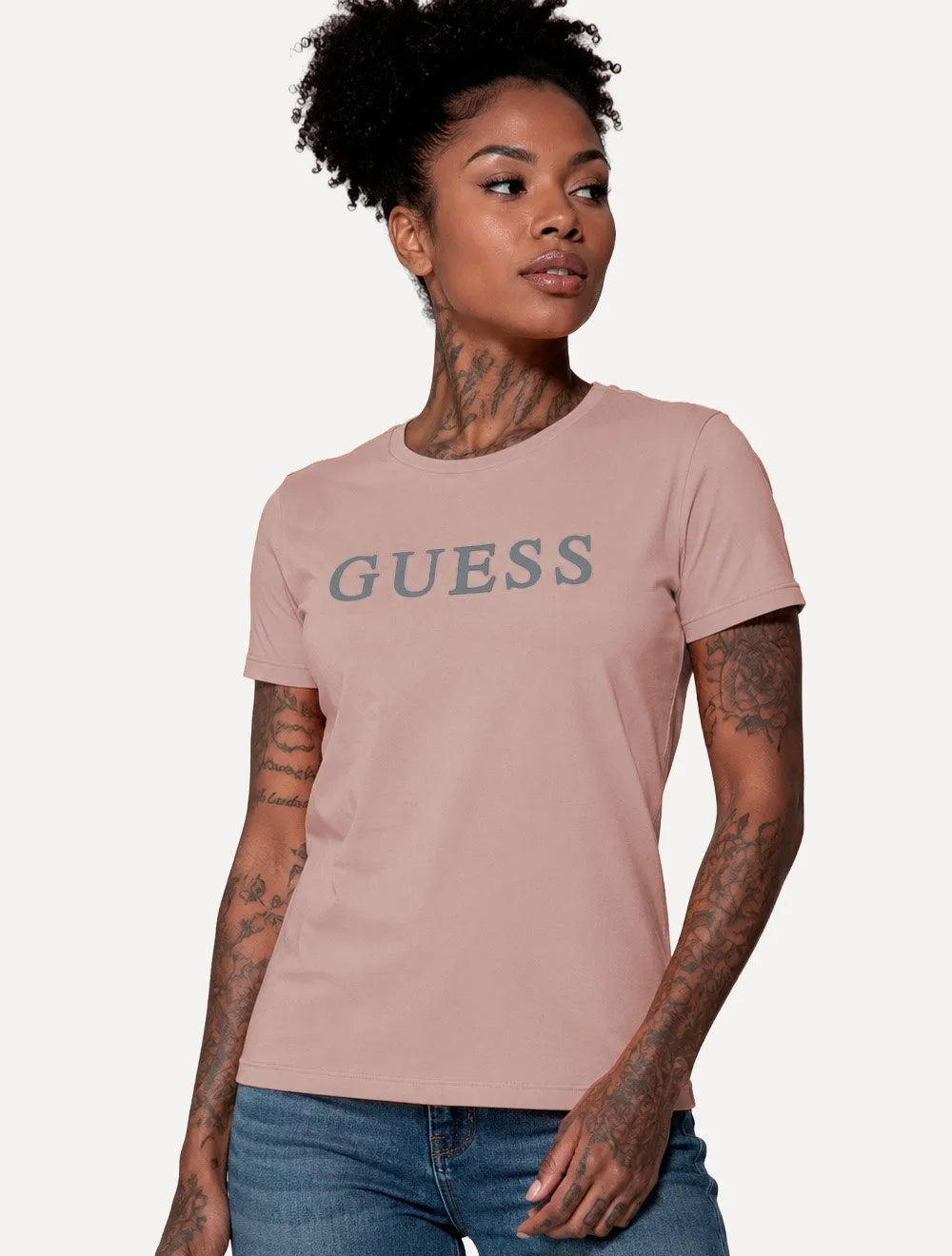 Camiseta Guess Feminina Silk Classic Logo Rosa Médio