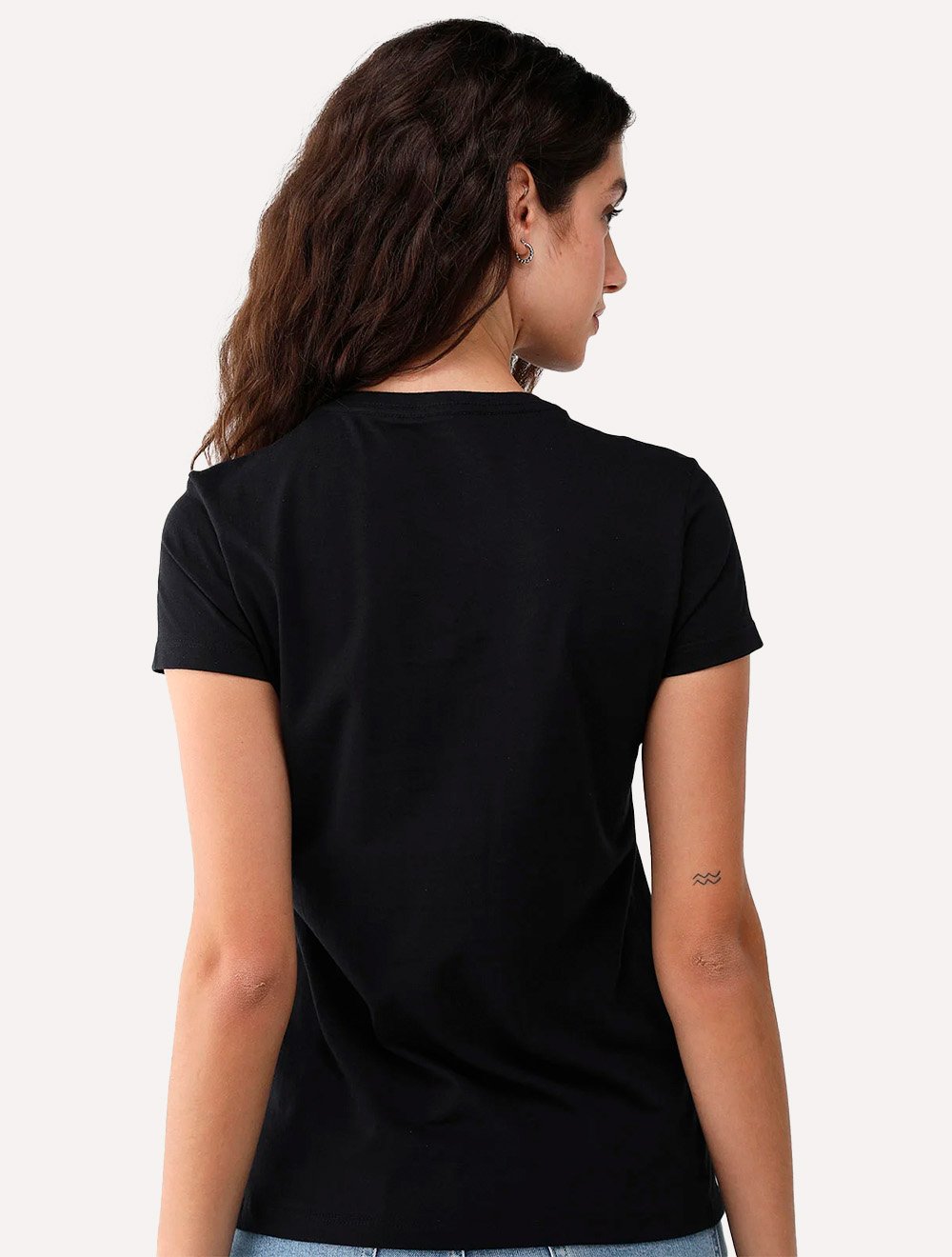 Camiseta Guess Feminina 1981 Los Angeles Preta
