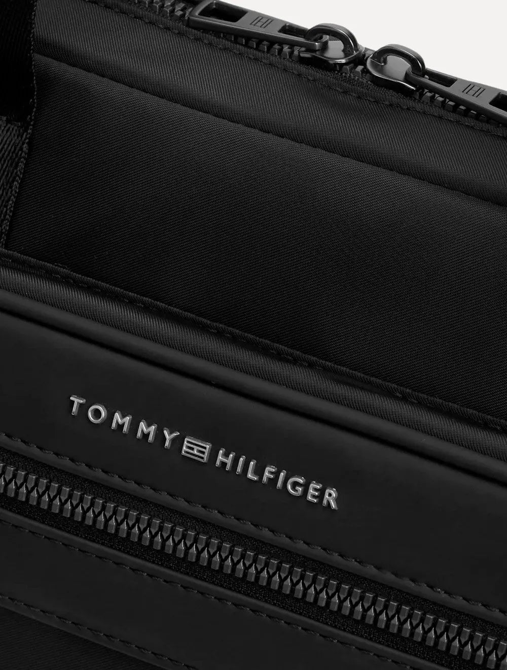 Bolsa Tommy Hilfiger Masculina Notebook Repreve Bag Preta