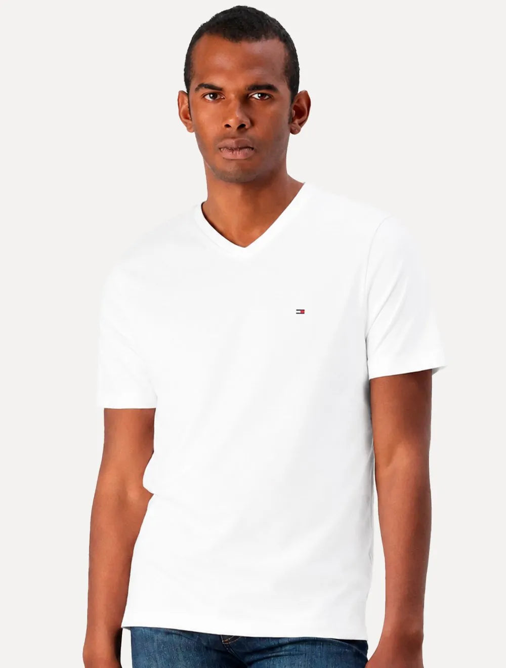 Camiseta Tommy Hilfiger Masculina Essential V-Neck Cotton Branco