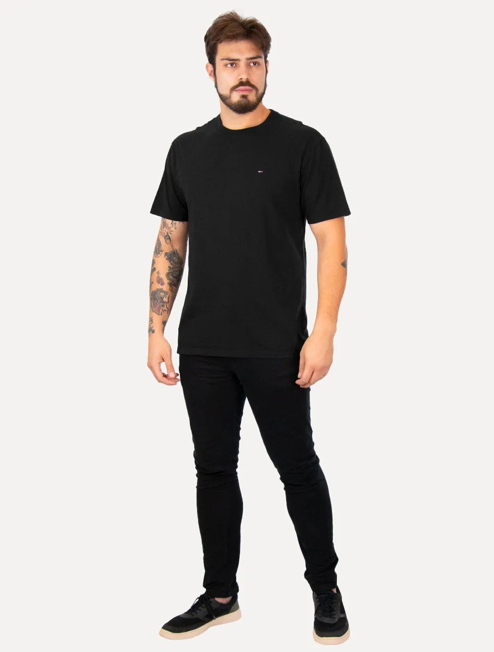 Camiseta Tommy Jeans Masculina Regular C-Neck Flag Preta
