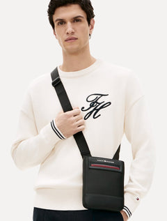 Bolsa Tommy Hilfiger Masculina Foundation Mini Crossover Preta