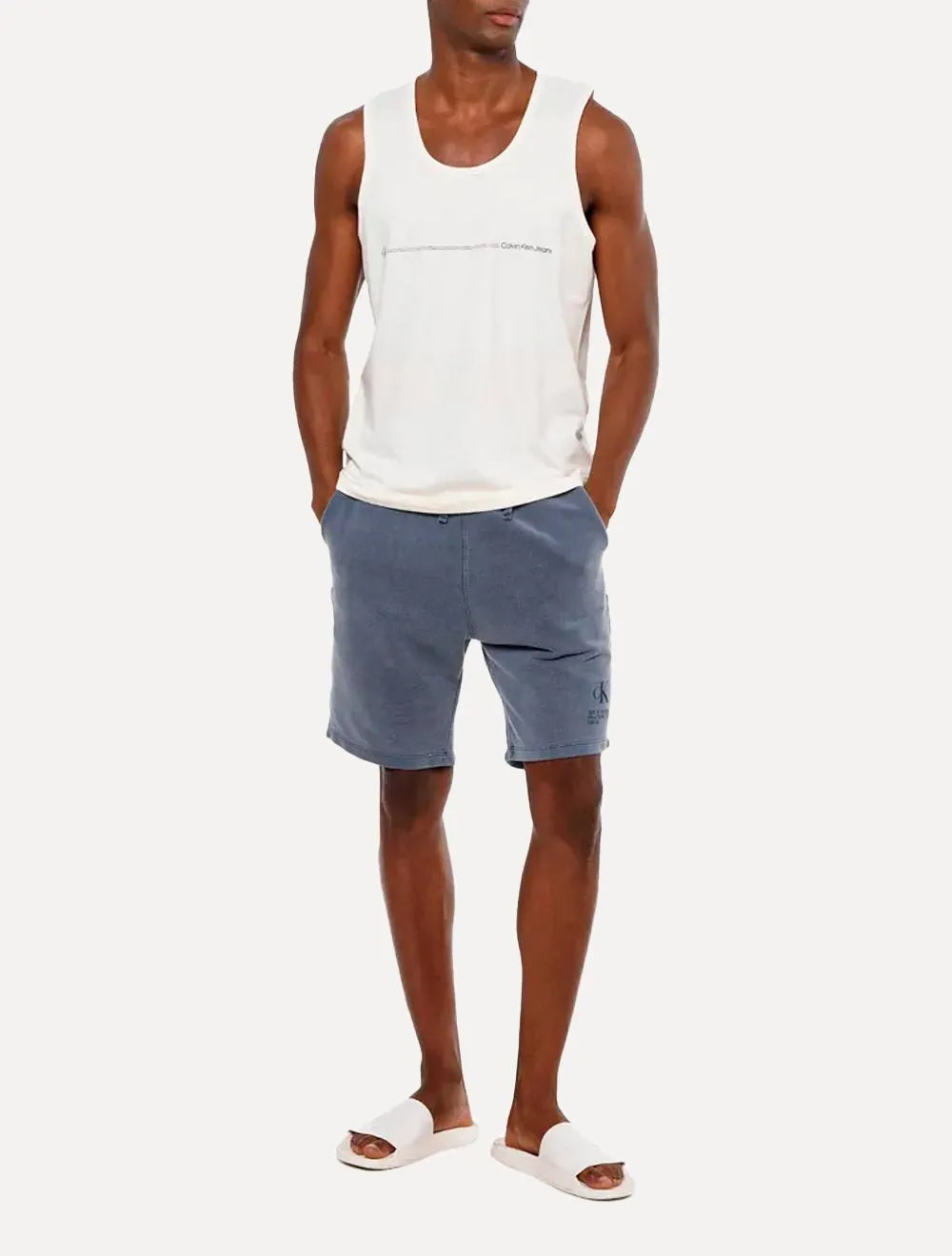 Bermuda Calvin Klein Jeans Masculina Moletom RE Issue Address Stone Azul Médio