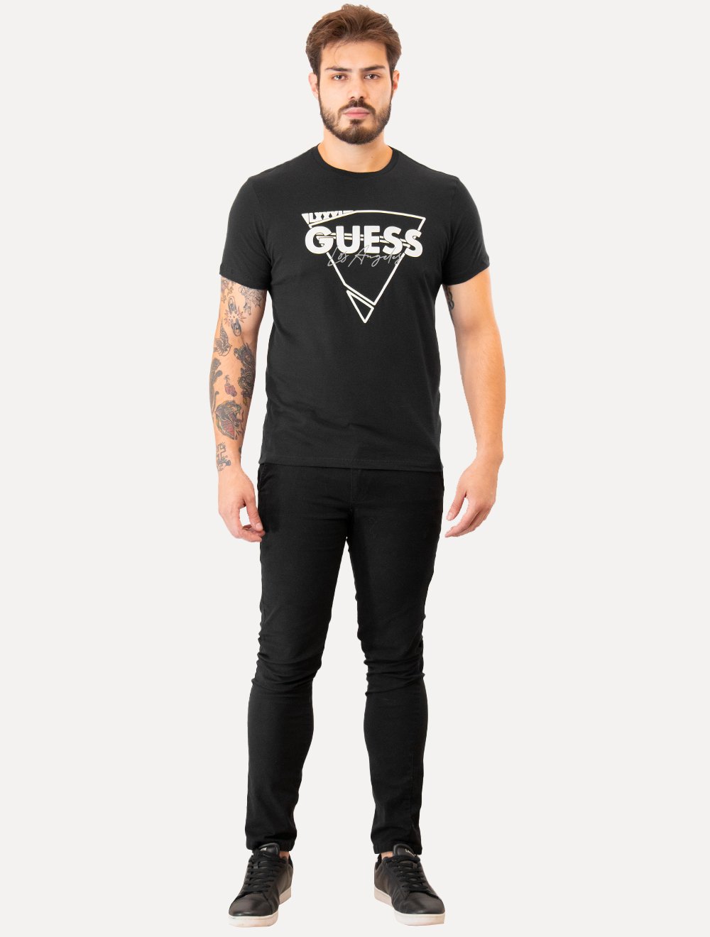 Camiseta Guess Masculina Triângulo Los Angeles Relevo Peito Preta