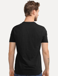 Camiseta Guess Masculina Small Silk Logo Preta