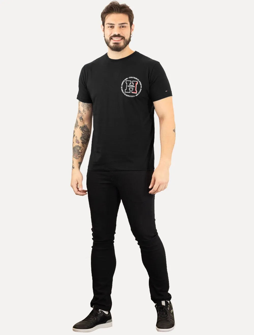 Camiseta Tommy Hilfiger Masculina Columbus H Roundle Logo Preta