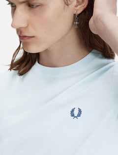 Camiseta Fred Perry Masculina Regular Powder Graphic Laurel Azul Claro