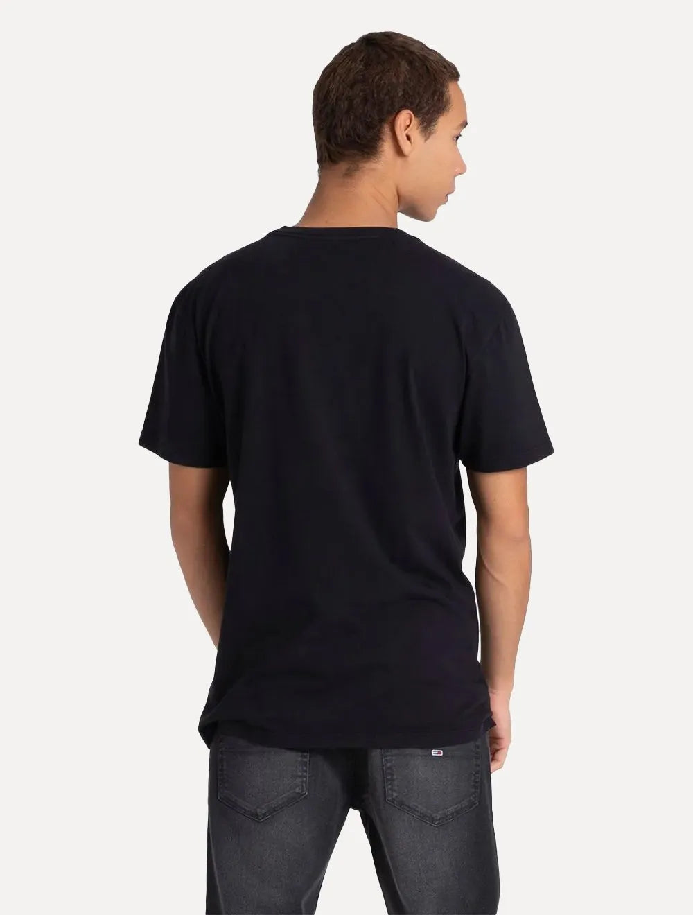 Camiseta Tommy Jeans Masculina Regular Grunge Arch Preta
