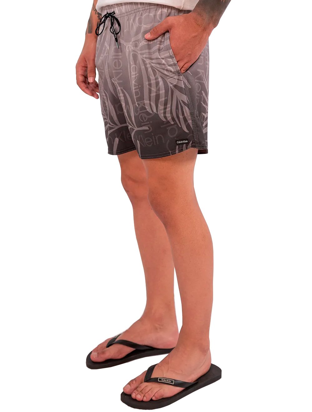 Short Calvin Klein Swimwear Masculino D'Água Logo Degradê Cáqui