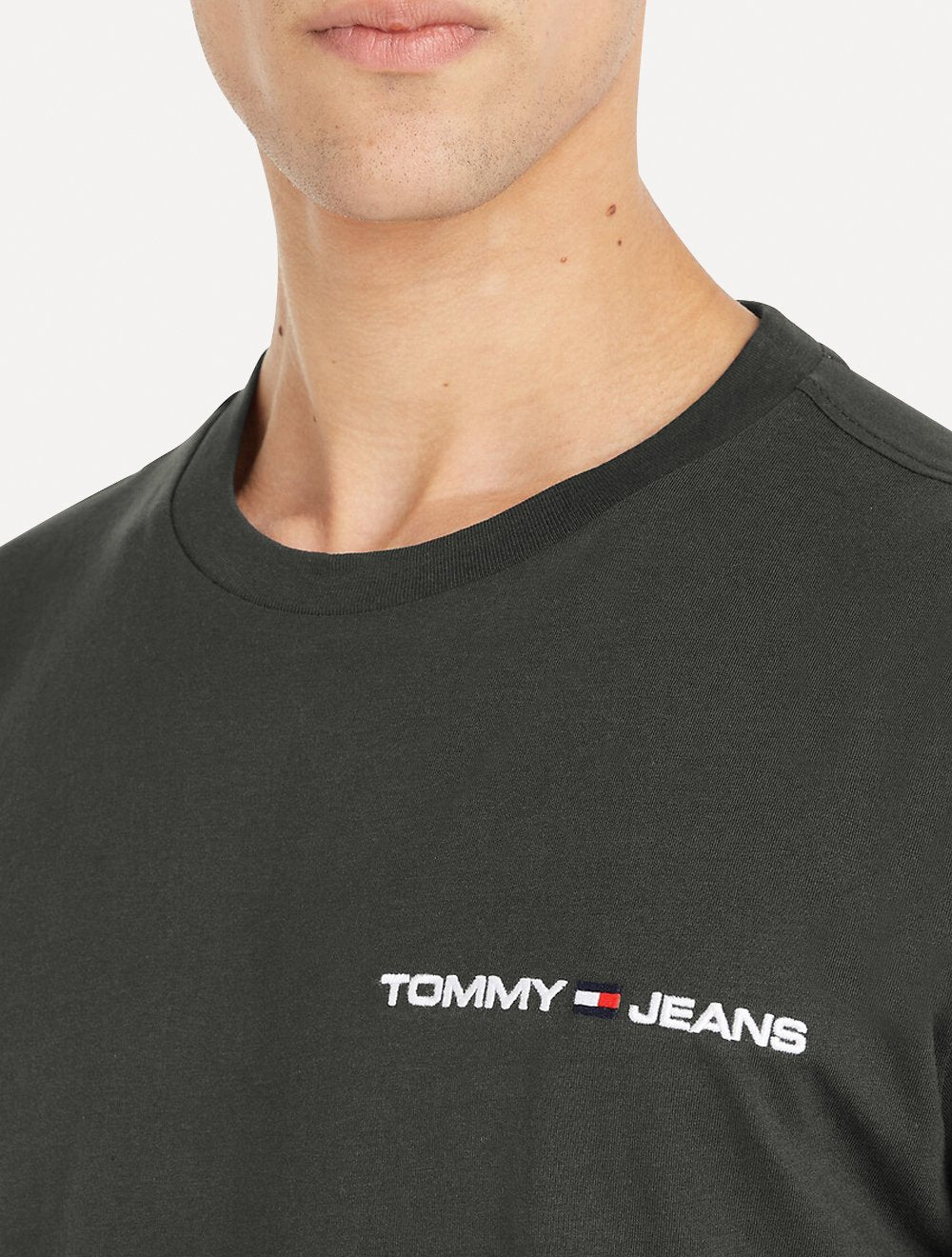 Camiseta Tommy Jeans Masculina Classic Linear Embroidered Chest Chumbo