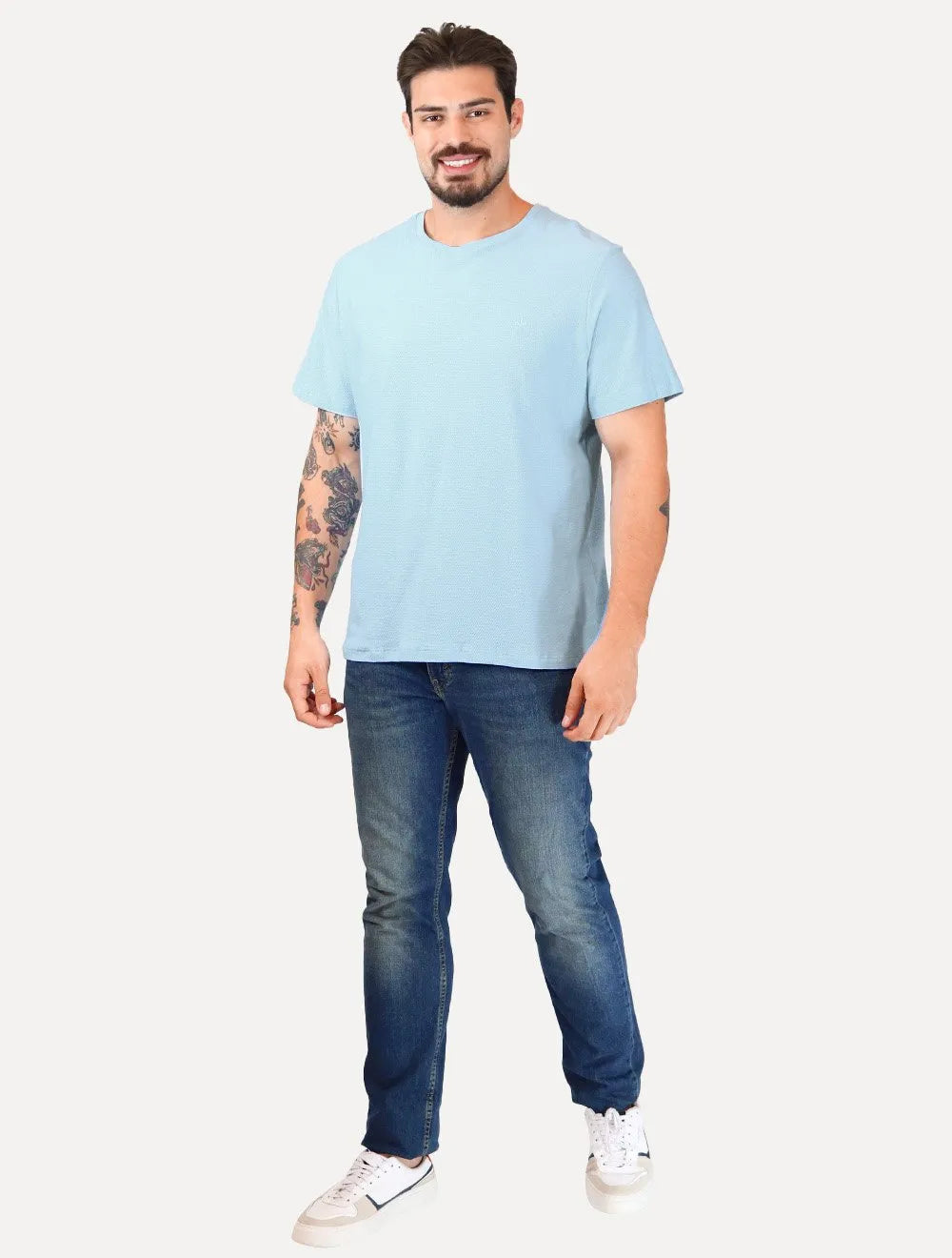 Camiseta Dudalina Masculina Textura Mono Logo Azul Claro