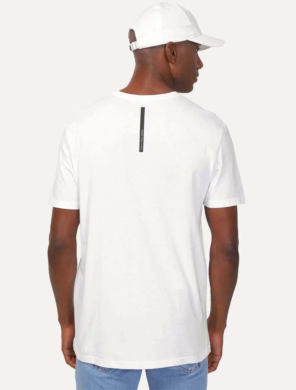 Camiseta Calvin Klein Jeans Masculina Issue Logo Dark Block Branca