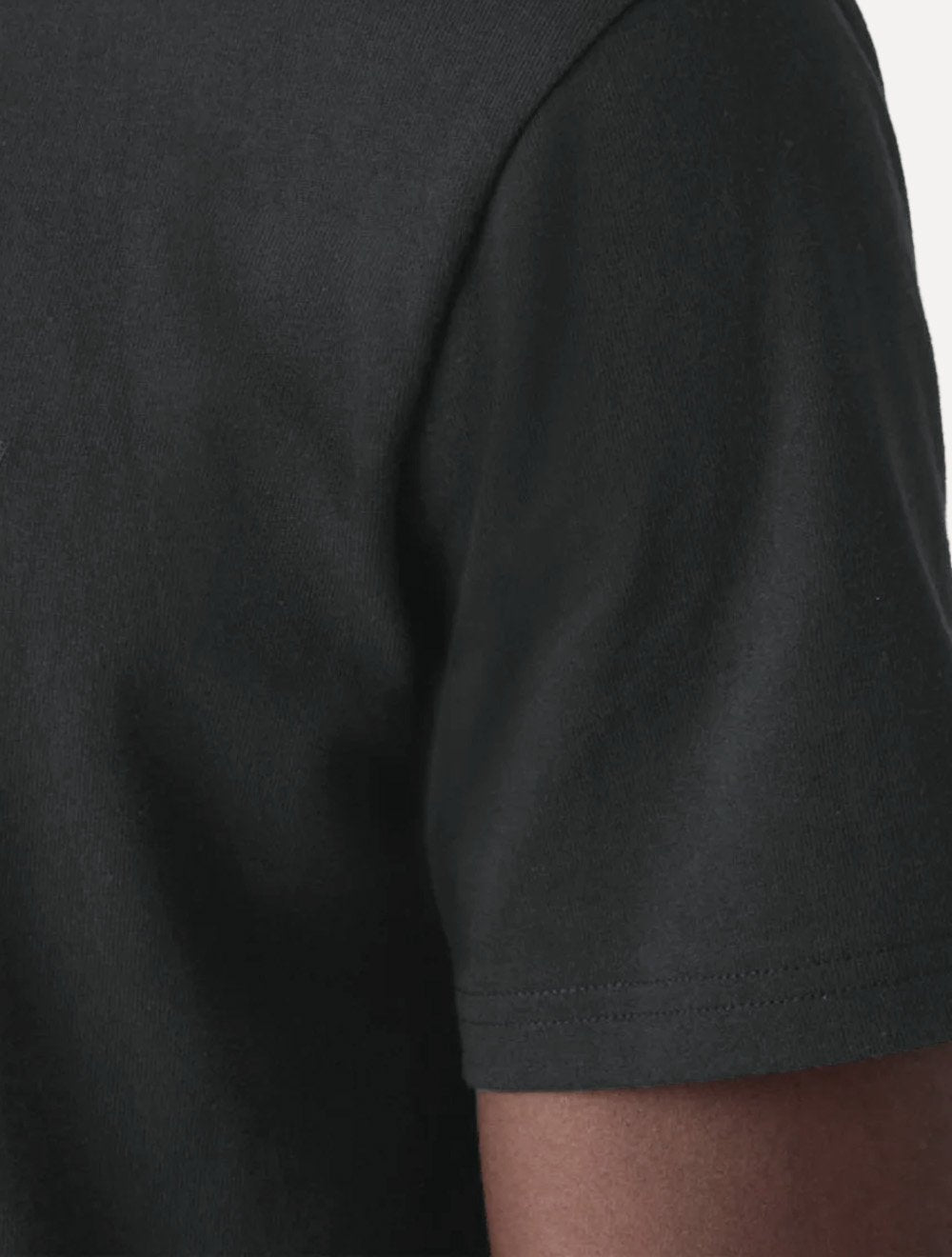 Camiseta Levis Masculina Relaxed Henley Botão Preta
