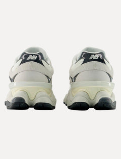 Tênis New Balance 9060 Off-White/ Branco