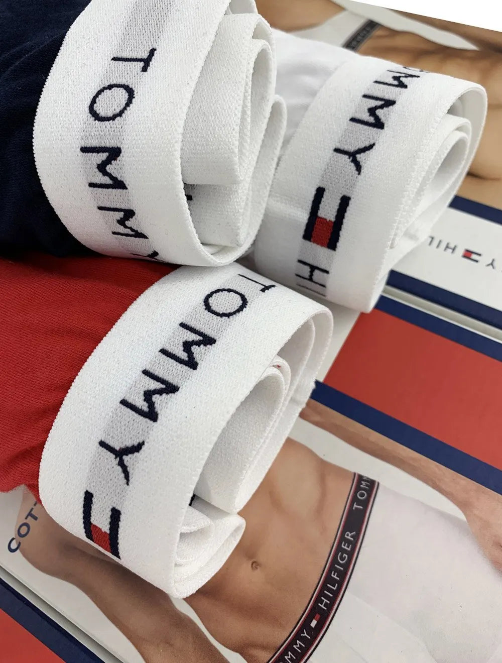 Cueca Tommy Hilfiger Cotton Stretch Brief Vermelha/ Marinho/ Branca Pack 3UN