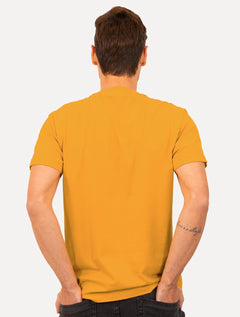 Camiseta Osklen Masculina Regular Vintage Tropical Winds Amarelo Escuro