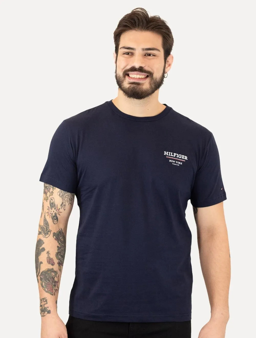 Camiseta Tommy Hilfiger Masculina Regular Global Stripe Azul Marinho