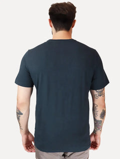 Camiseta Dudalina Masculina Regular Badge Logo Azul Marinho