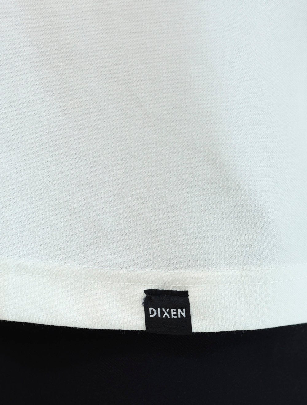 Camiseta Dixen Over Recorte Estruturado na Manga Branca