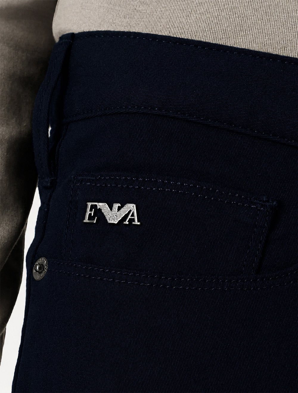 Calça Jeans Emporio Armani Masculina J06 Slim Fit Essential  Azul Escuro