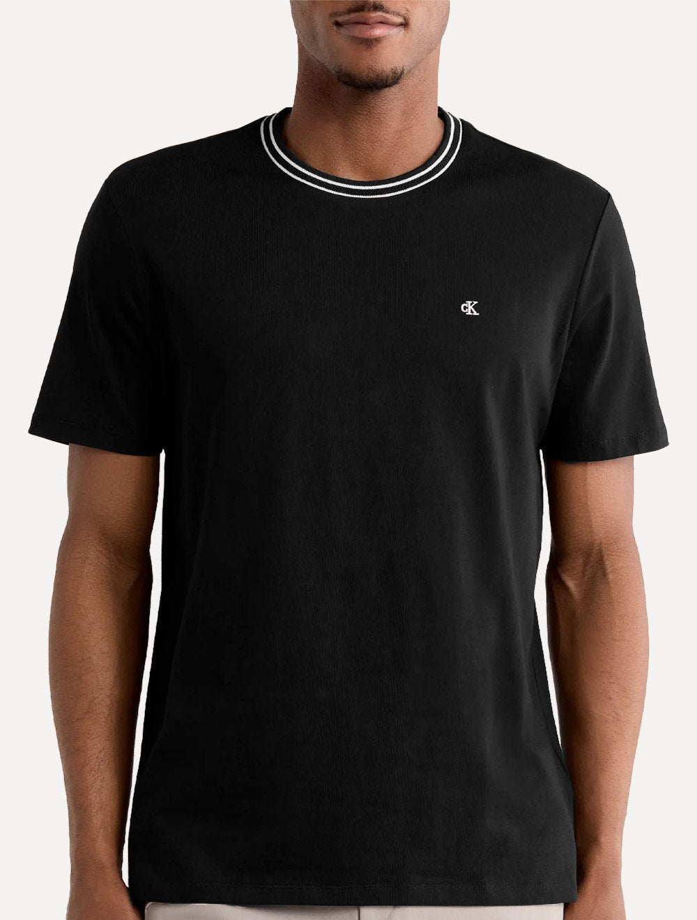 Camiseta Calvin Klein Masculina Cotton Friso Gola CK Logo Bordado Preta