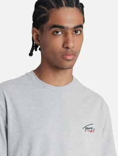 Camiseta Tommy Jeans Masculina Regular Classic Smal Flag Cinza Mescla