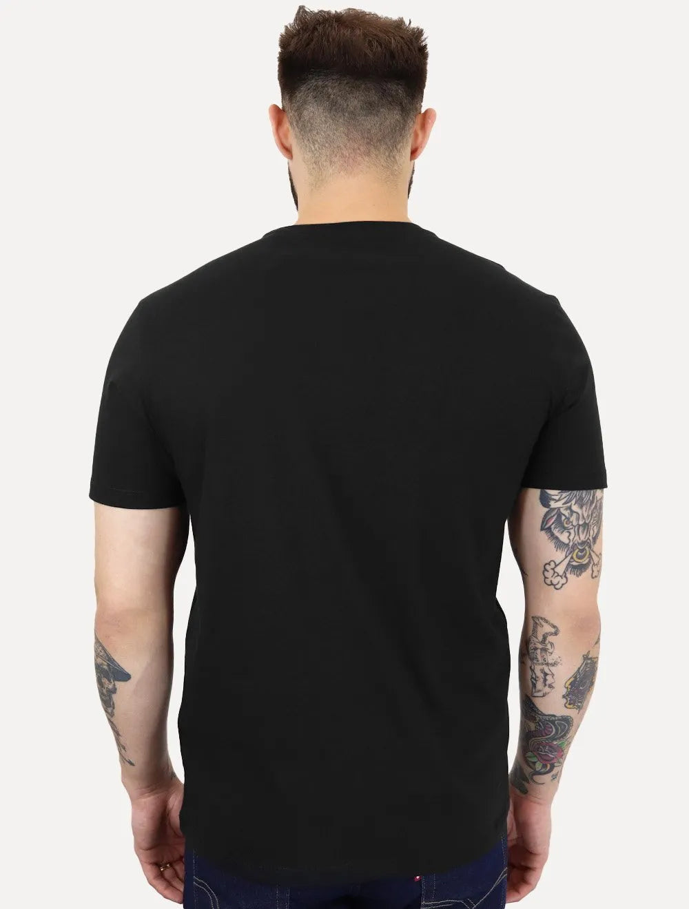 Camiseta Calvin Klein Jeans Masculina Institutional Small Logo Preta