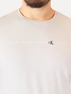 Camiseta Calvin Klein Jeans Masculina Meia Malha Logo Flow Areia
