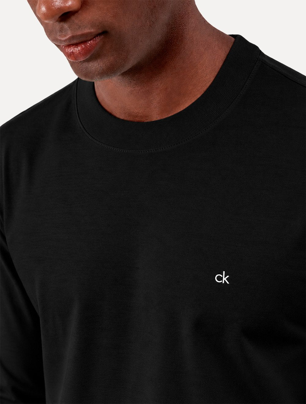 Camiseta Calvin Klein Masculina Manga Longa Rubber CK Frontal Preta