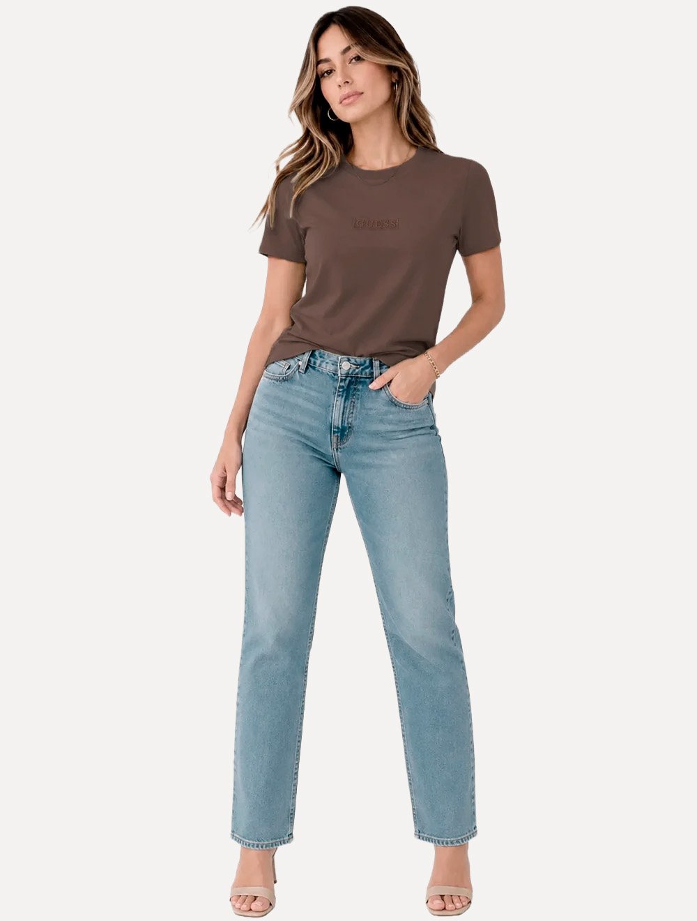 Camiseta Guess Feminina Patch Small Logo Marrom Escuro