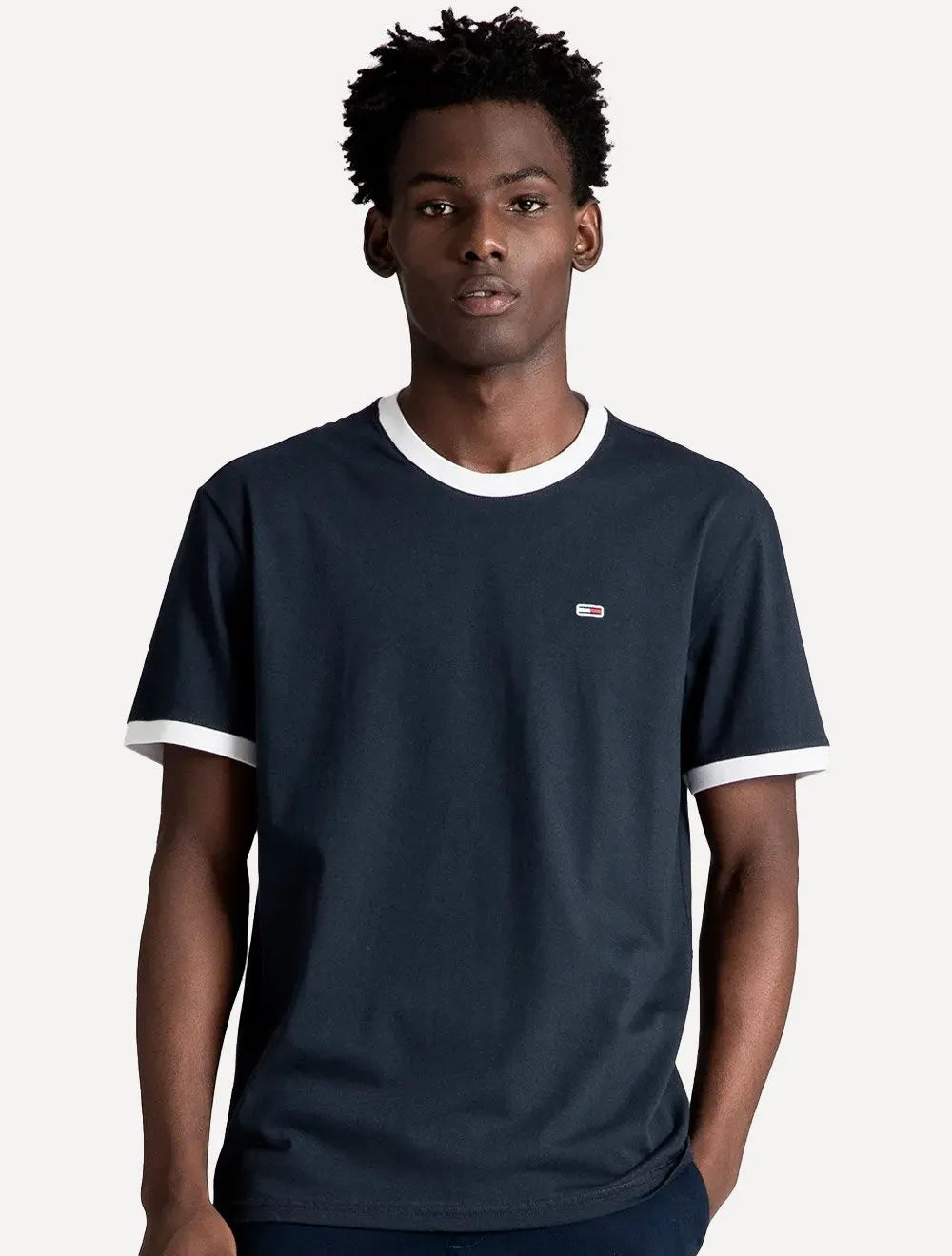 Camiseta Tommy Jeans Masculina Regular Flag Ringer Azul Marinho