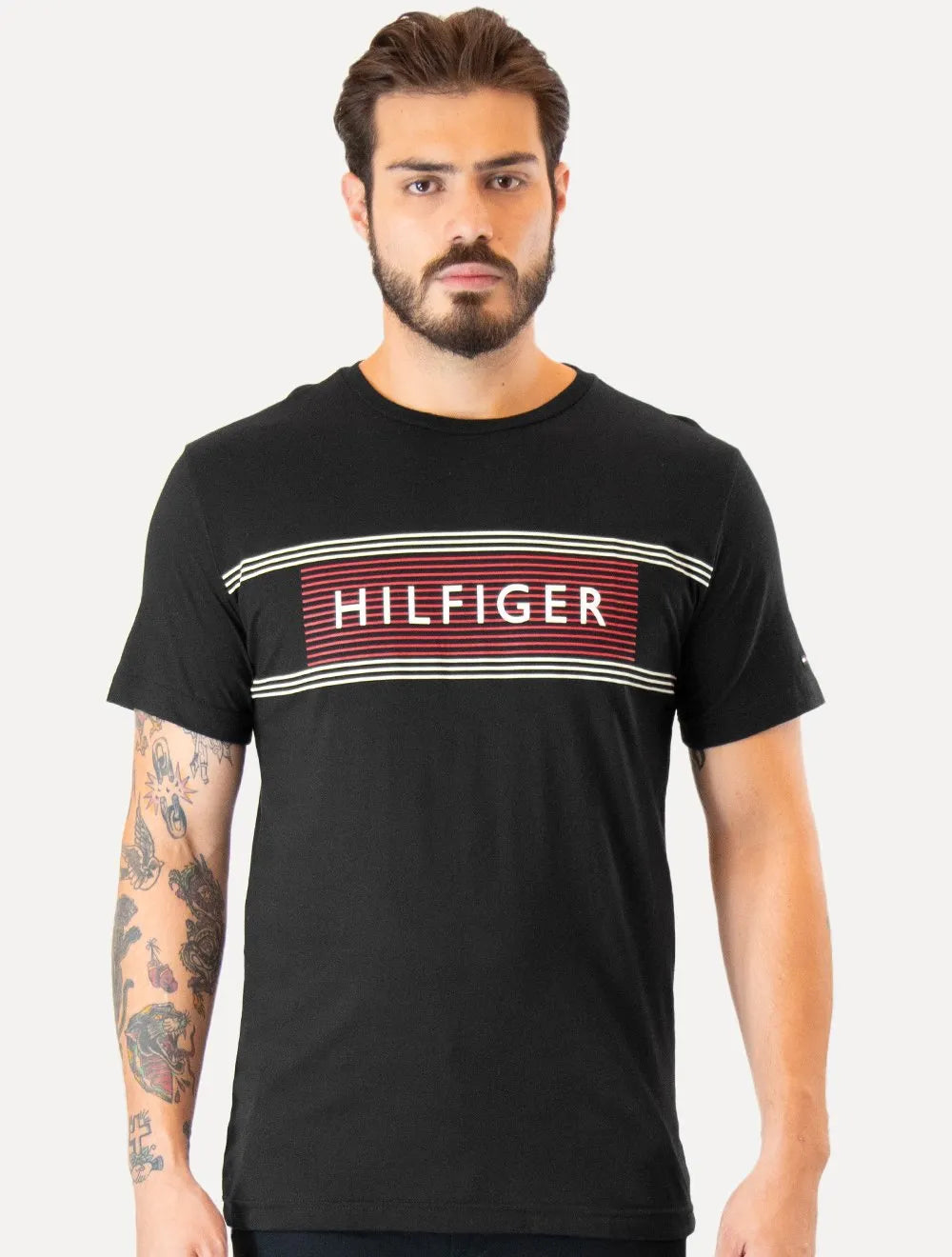 Camiseta Tommy Hilfiger Masculina Brand Love Chest Tee Preta