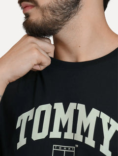 Camiseta Tommy Jeans Masculina Regular Athletic Club Preta