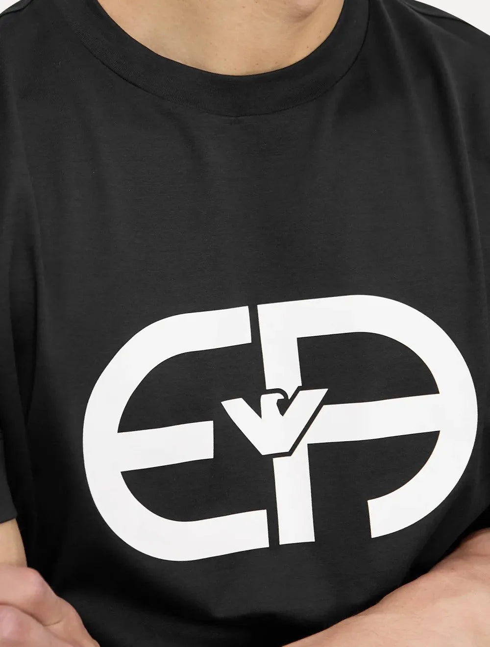 Camiseta Empório Armani Masculina Essential Logo Peito Preta