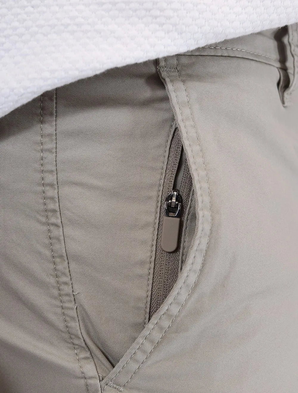 Bermuda Levis Masculina Sarja XX Chino Relaxed Short II Cinza
