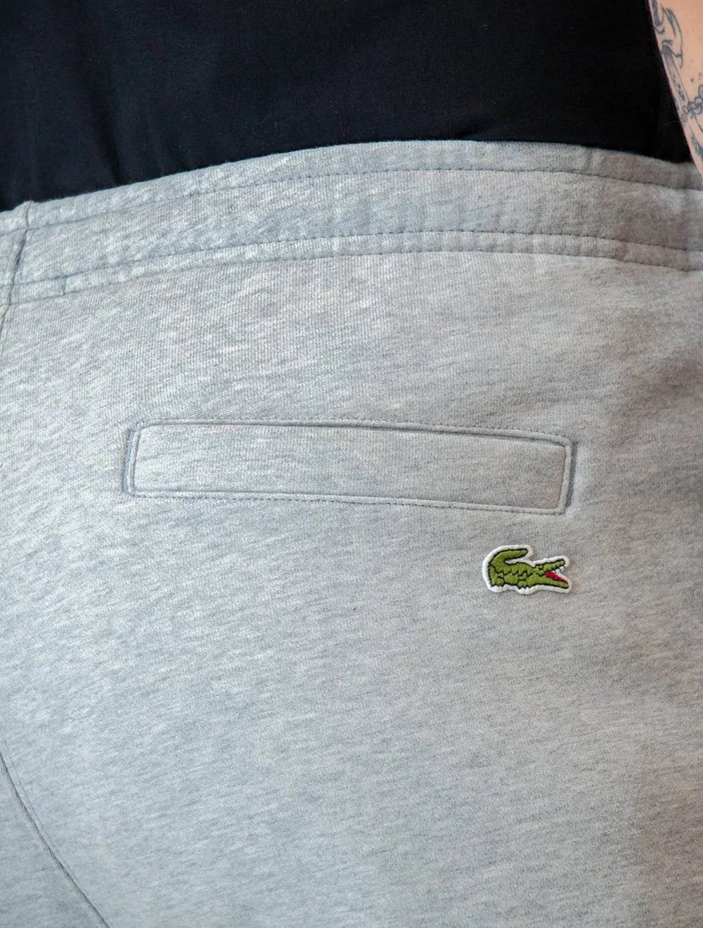 Bermuda Lacoste Moletom Masculina Jogger Logo Vintage Cinza Mescla