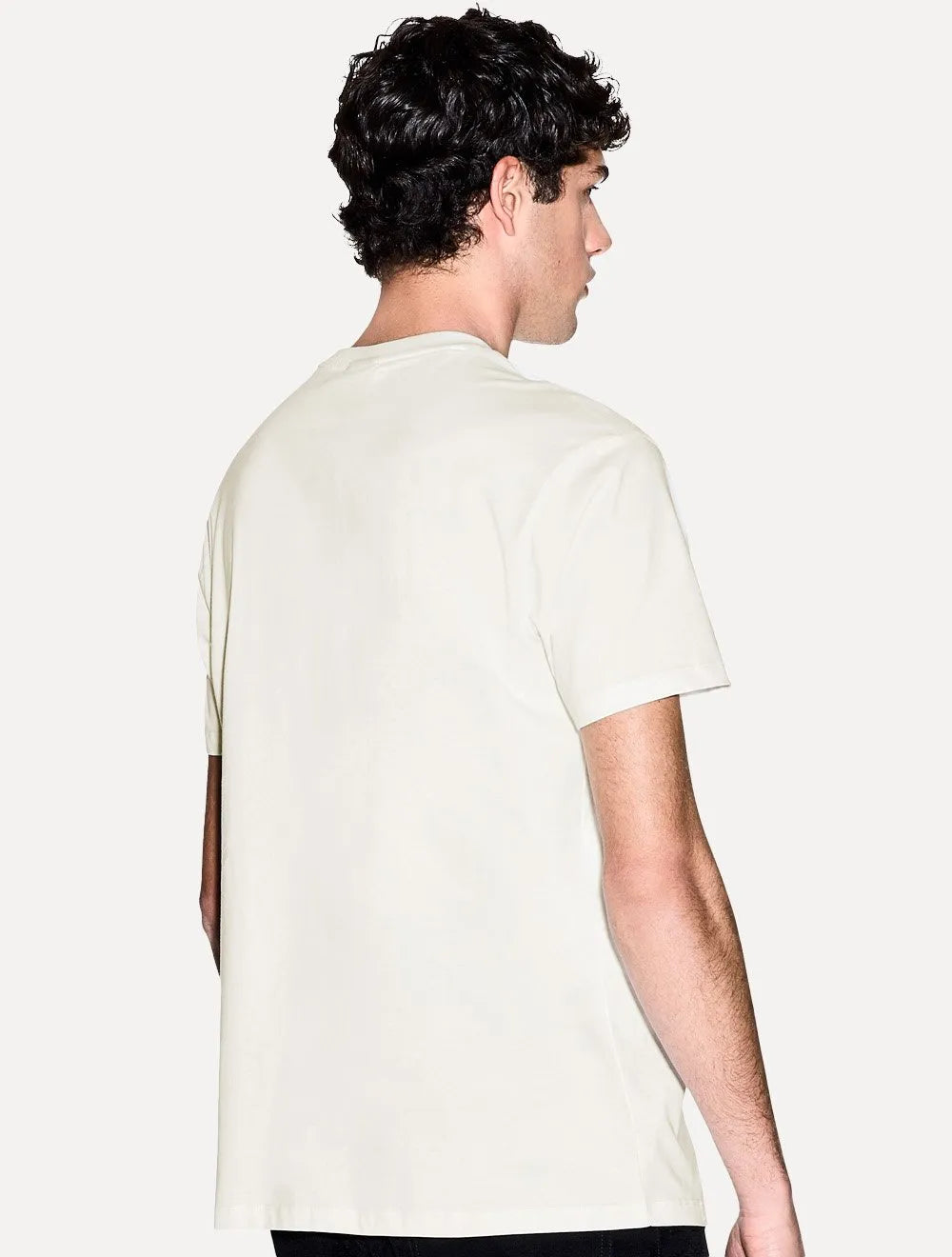 Camiseta Armani Exchange Masculina Regular Fit  Cotton Patch AX Off White 